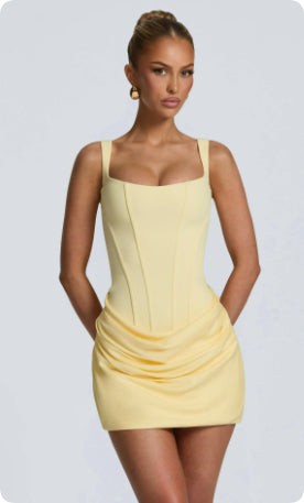 Robe courte élégante